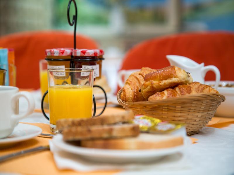 Hotel Fertel Maillot Parigi Esterno foto