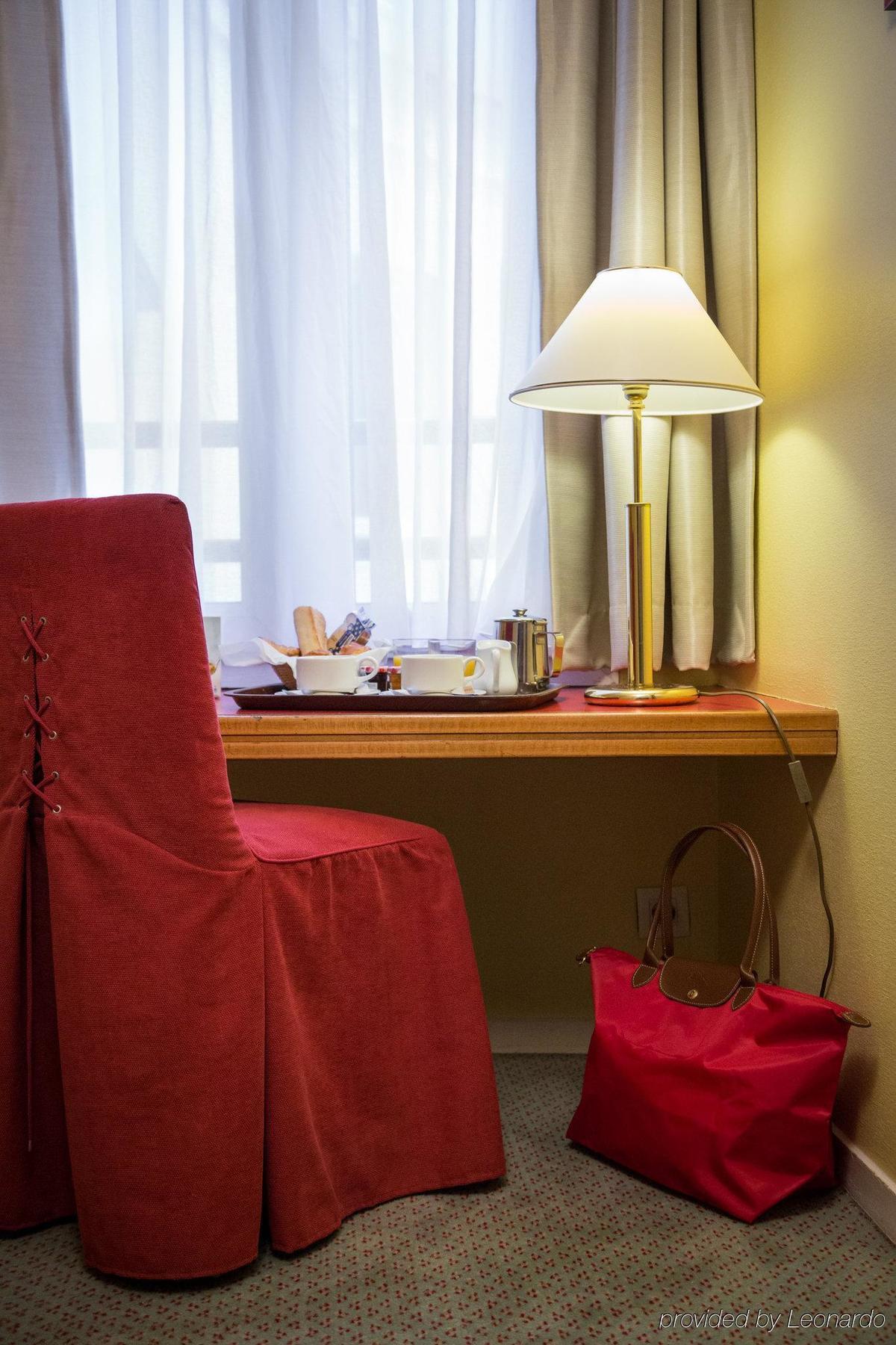Hotel Fertel Maillot Parigi Esterno foto